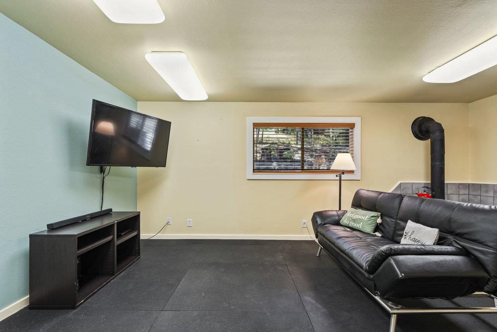 Detail Gallery Image 60 of 88 For 1458 Oakleaf Dr, Royal Oaks,  CA 95076 - 4 Beds | 3 Baths