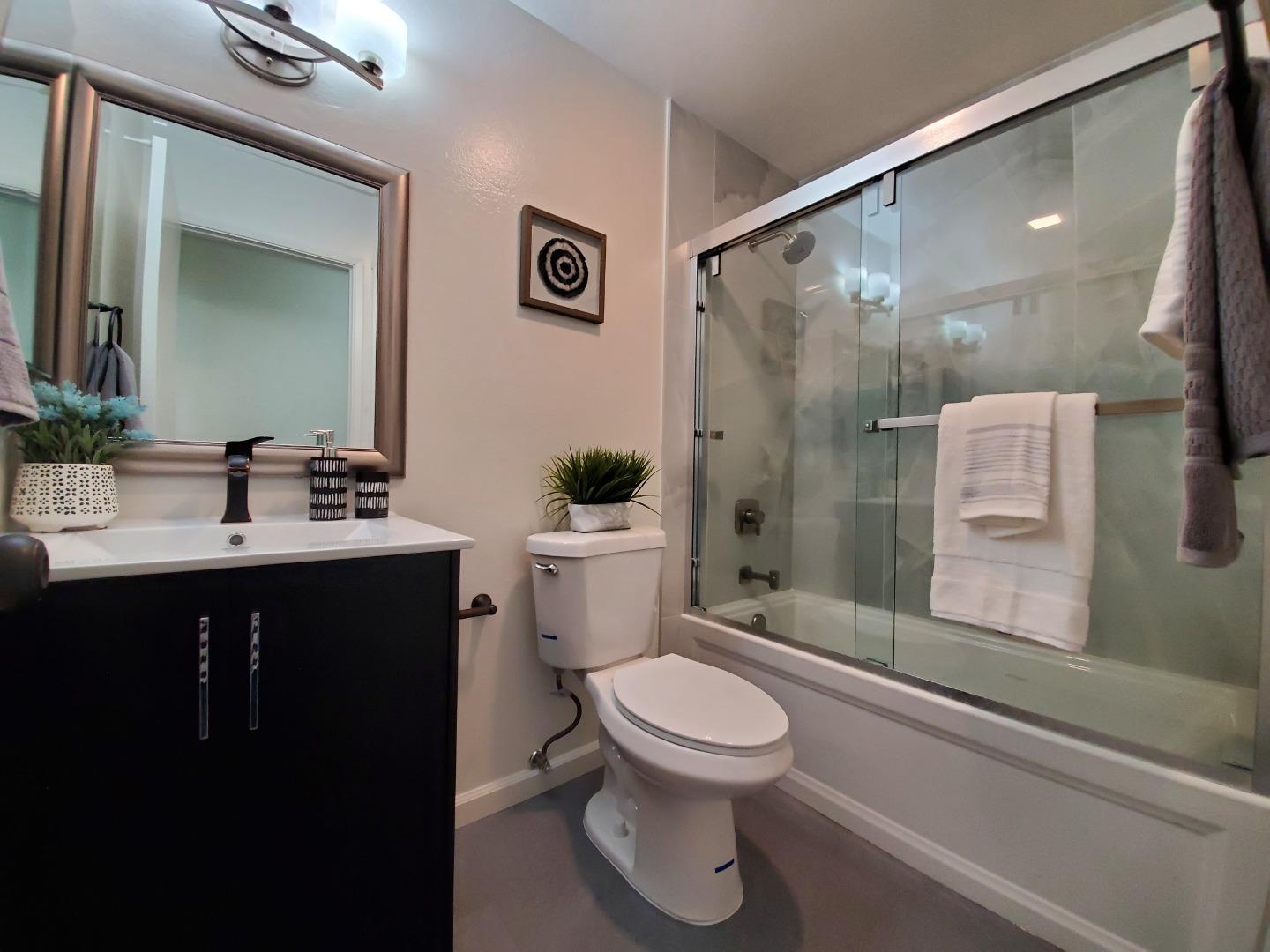 Detail Gallery Image 15 of 24 For 1055 N Capitol Ave #124,  San Jose,  CA 95133 - 2 Beds | 2 Baths