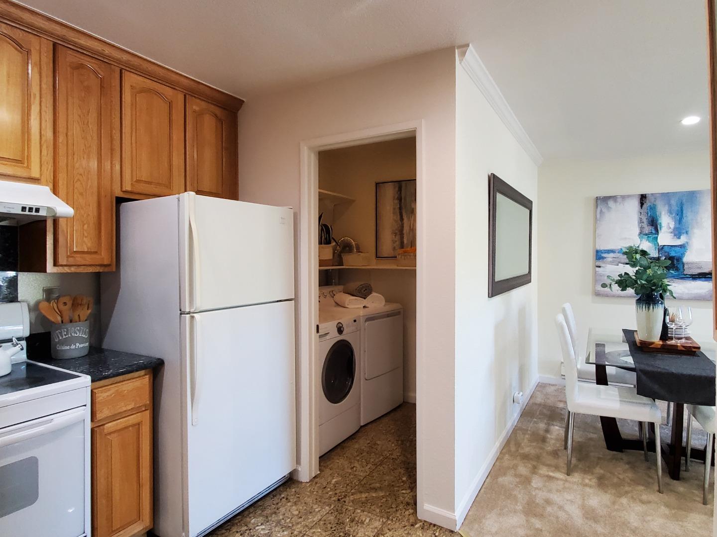 Detail Gallery Image 4 of 24 For 1055 N Capitol Ave #124,  San Jose,  CA 95133 - 2 Beds | 2 Baths