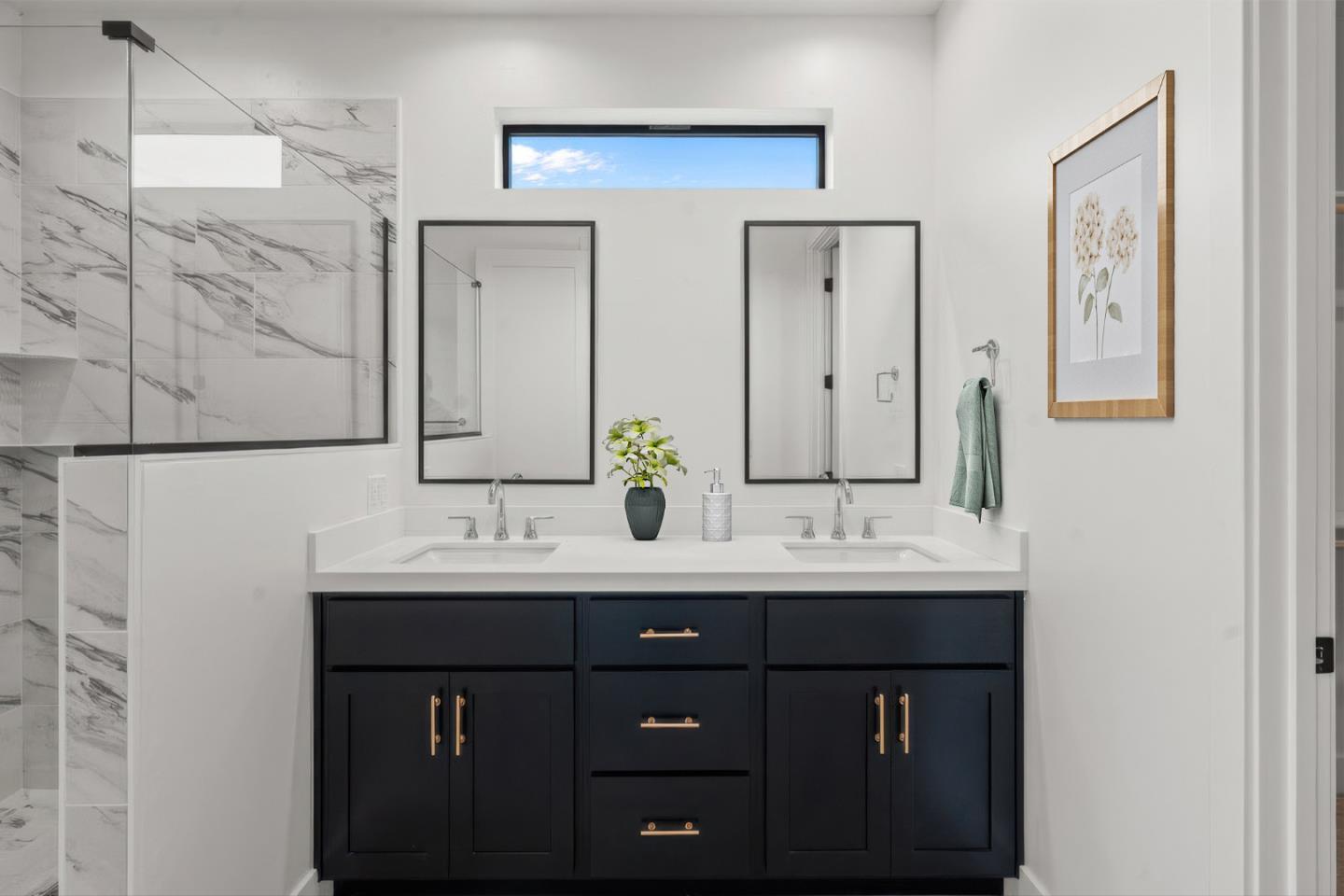 Detail Gallery Image 19 of 23 For 425 Maria Dr, Hollister,  CA 95023 - 3 Beds | 2/1 Baths