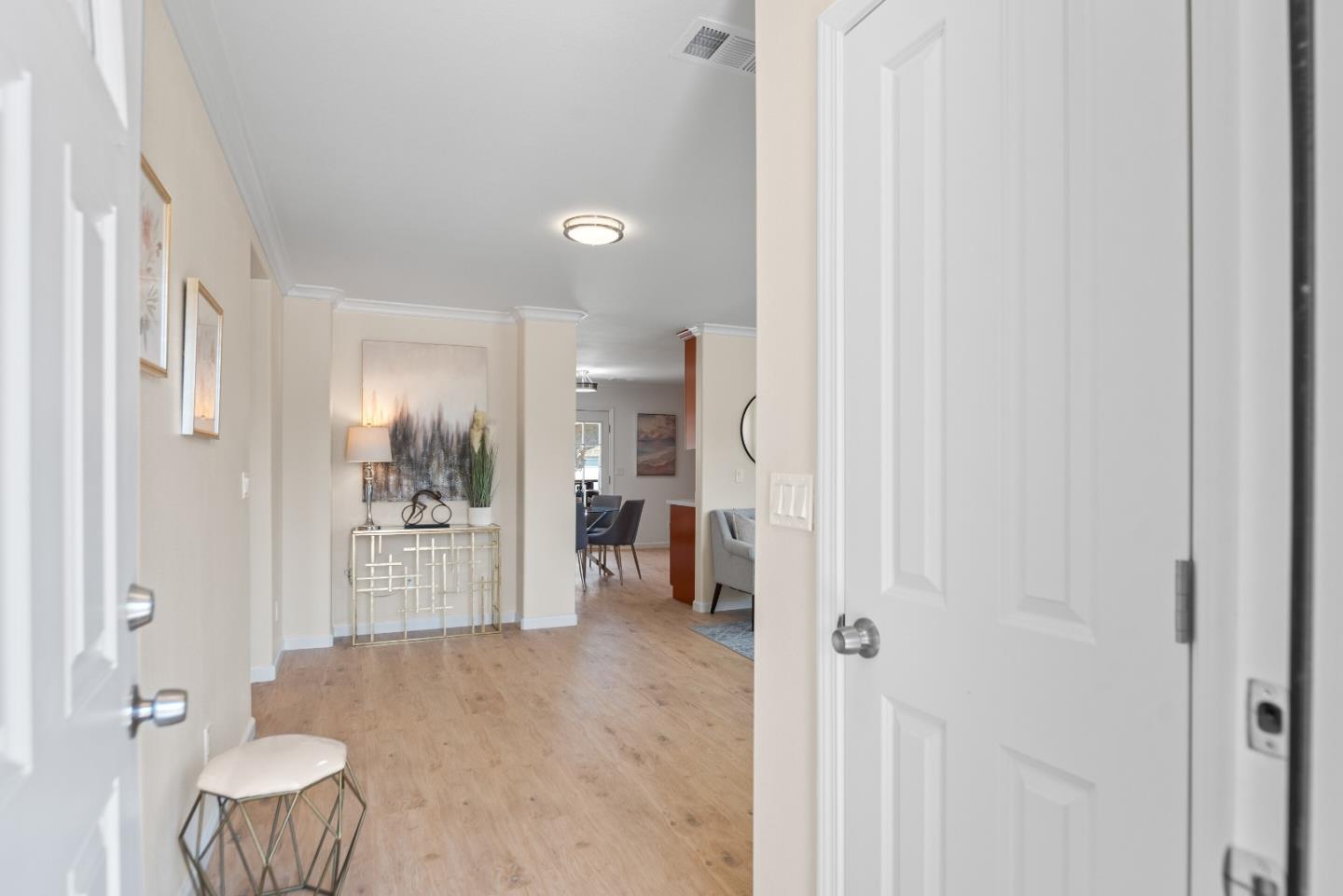 Detail Gallery Image 4 of 50 For 1247 Curtner Ave, San Jose,  CA 95125 - 4 Beds | 3 Baths