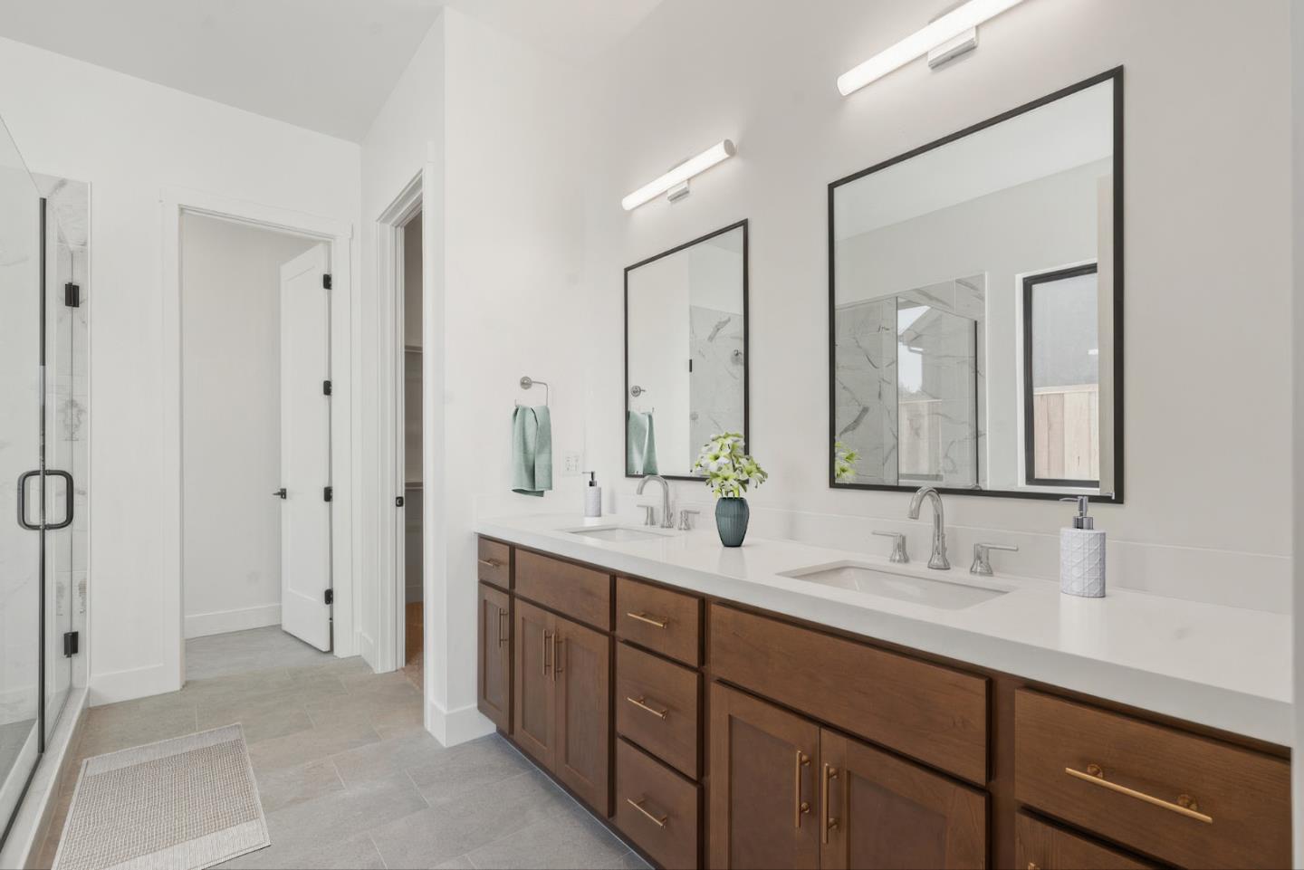 Detail Gallery Image 21 of 27 For 420 Maria #37,  Hollister,  CA 95023 - 4 Beds | 3 Baths