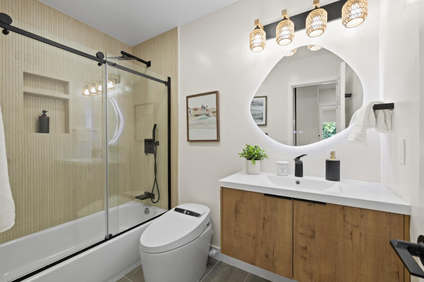 Detail Gallery Image 25 of 36 For 992 Planetree Pl, Sunnyvale,  CA 94086 - 4 Beds | 3 Baths