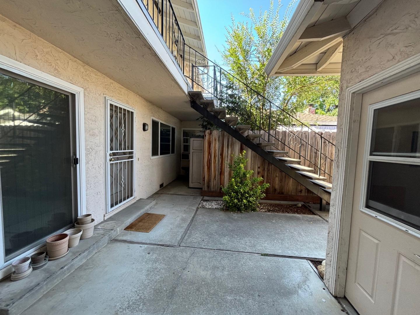 Detail Gallery Image 7 of 9 For 2985 Walgrove Way, San Jose,  CA 95128 - – Beds | – Baths