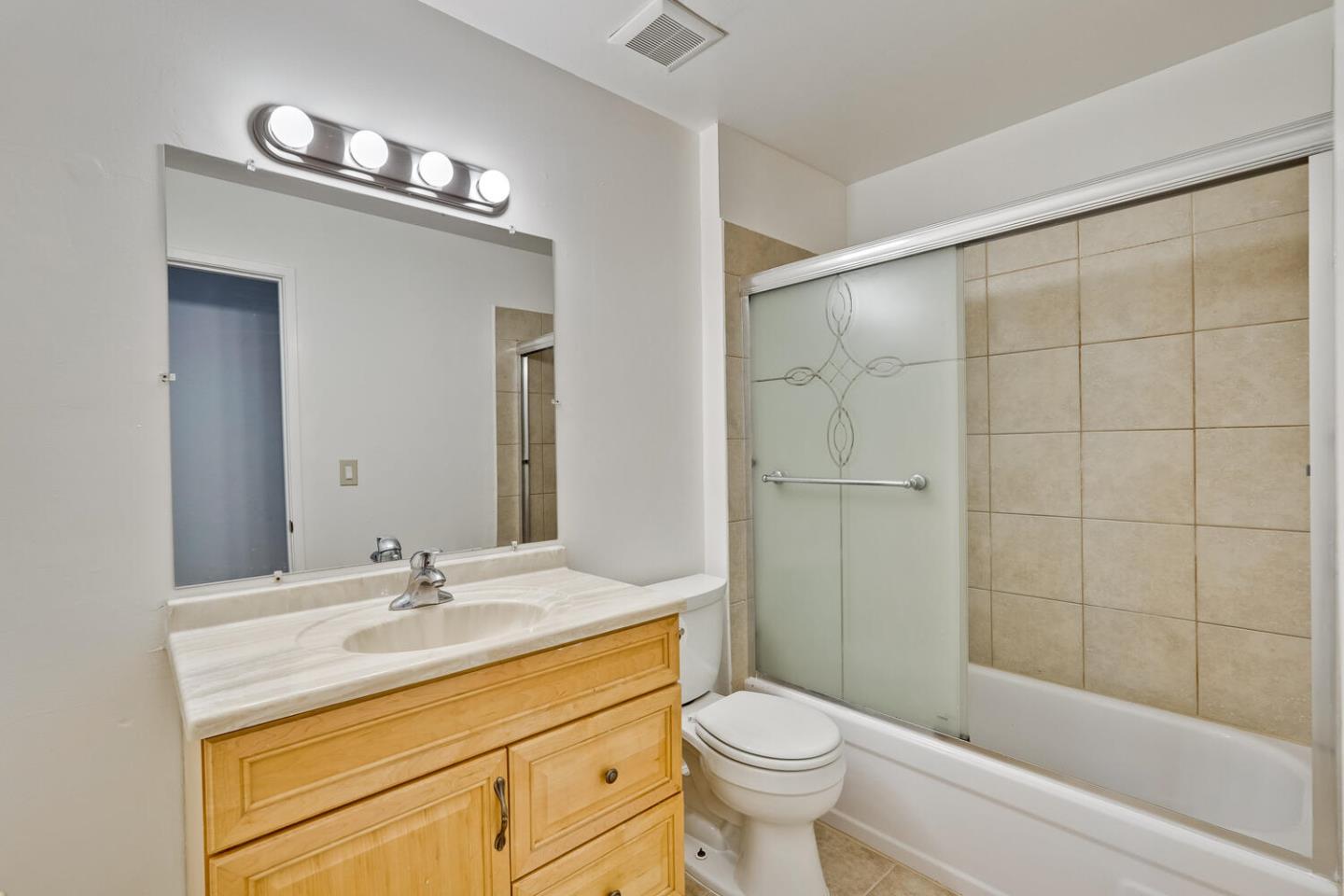 Detail Gallery Image 18 of 21 For 401 Lynn Ave, Milpitas,  CA 95035 - – Beds | – Baths