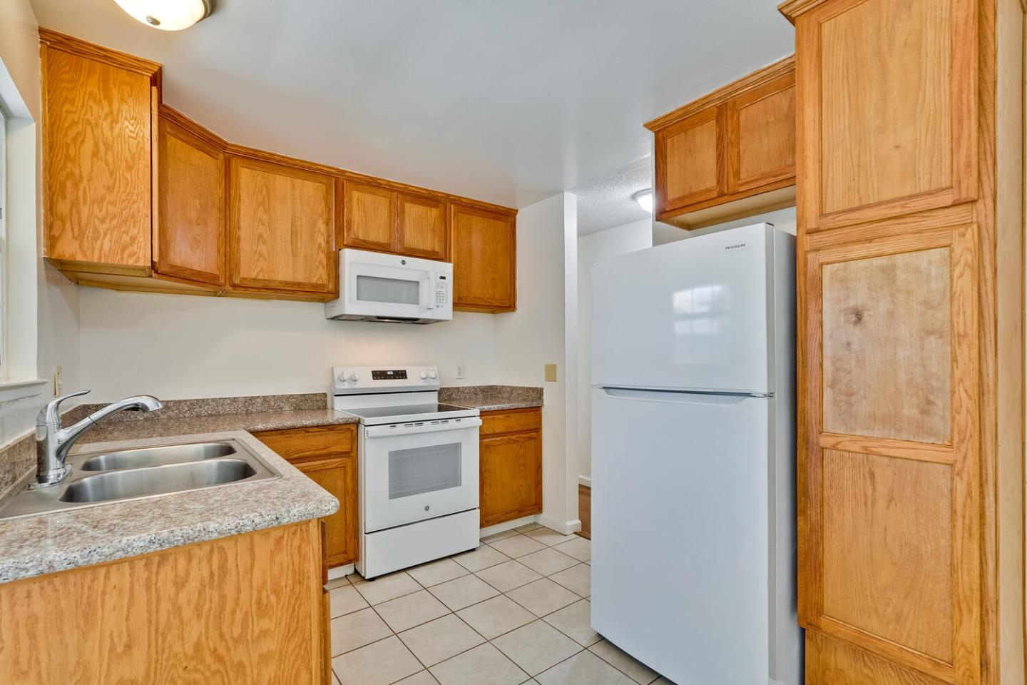 Detail Gallery Image 8 of 21 For 401 Lynn Ave, Milpitas,  CA 95035 - – Beds | – Baths
