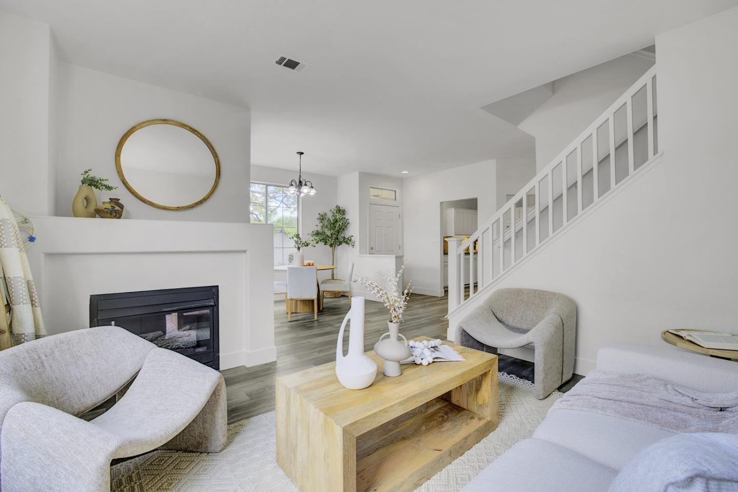 Detail Gallery Image 2 of 46 For 7 Crystal Ct, Milpitas,  CA 95035 - 3 Beds | 2/1 Baths