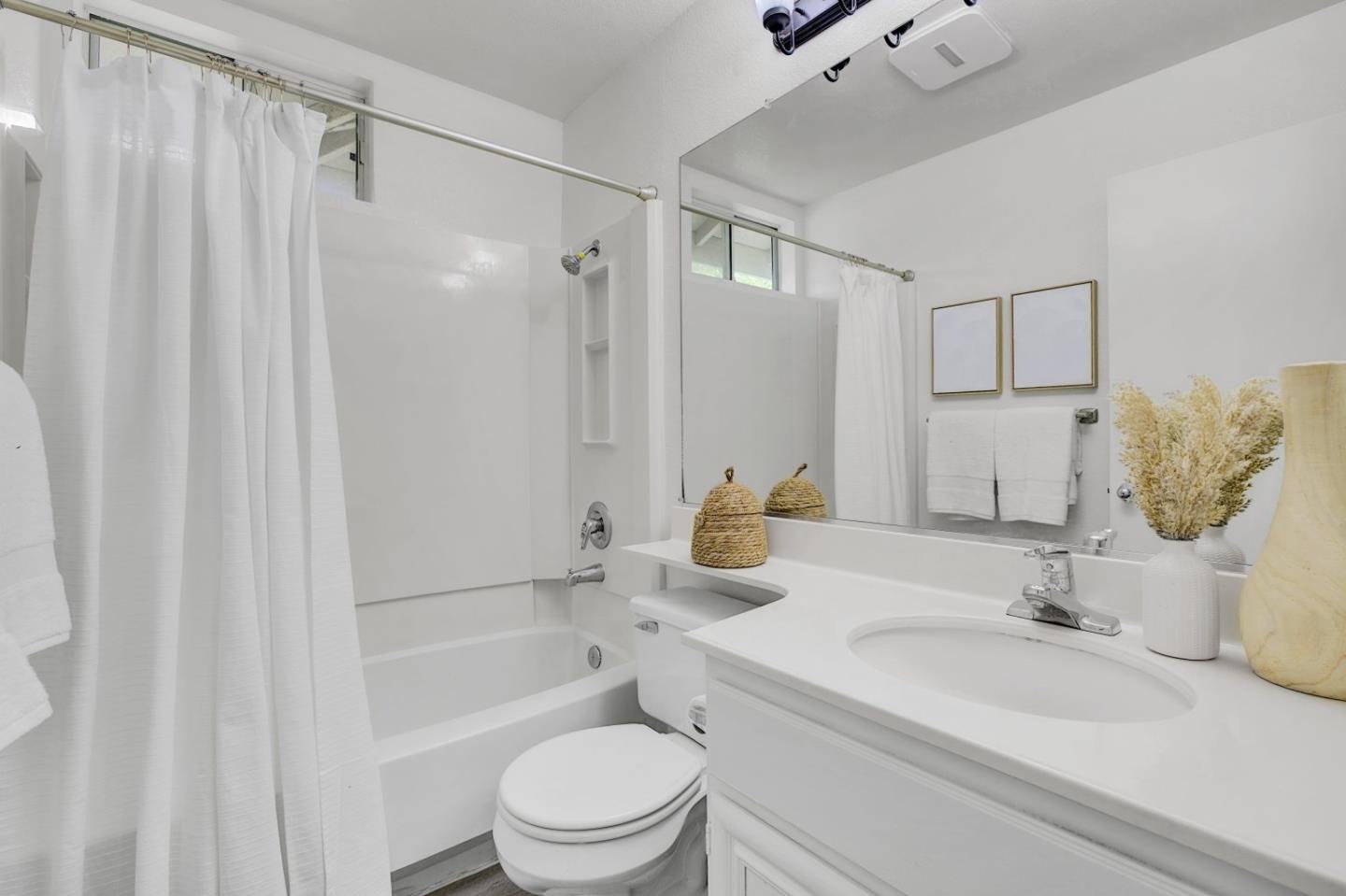 Detail Gallery Image 28 of 46 For 7 Crystal Ct, Milpitas,  CA 95035 - 3 Beds | 2/1 Baths