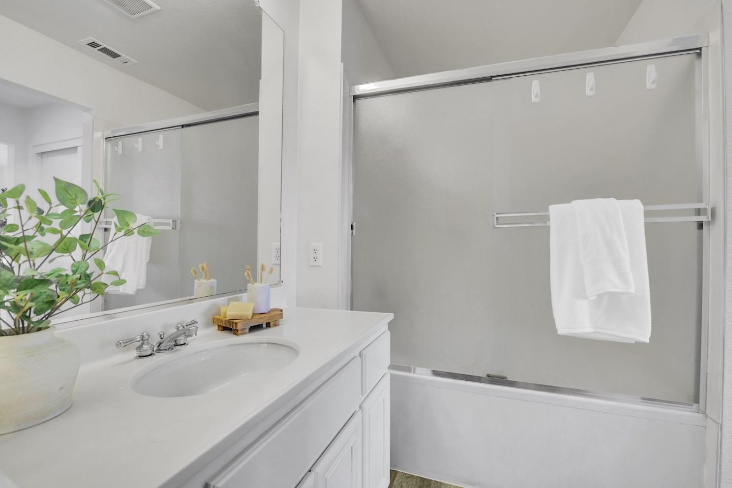 Detail Gallery Image 30 of 46 For 7 Crystal Ct, Milpitas,  CA 95035 - 3 Beds | 2/1 Baths