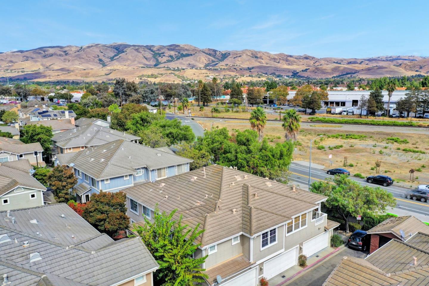 Detail Gallery Image 43 of 46 For 7 Crystal Ct, Milpitas,  CA 95035 - 3 Beds | 2/1 Baths