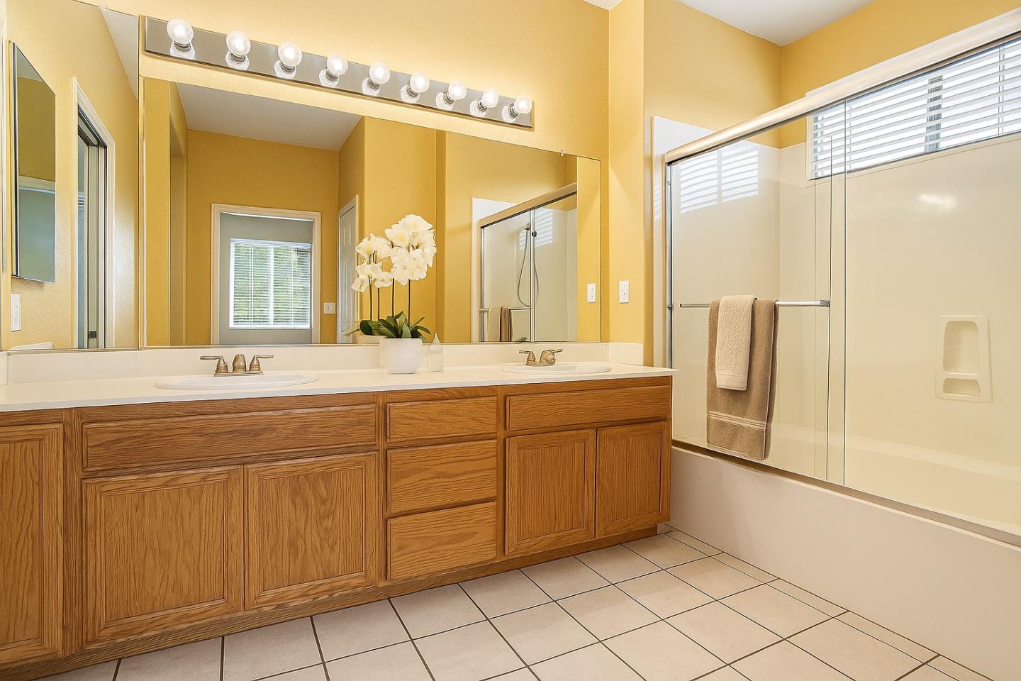 Detail Gallery Image 5 of 11 For 558 Positano Pl, Brentwood,  CA 94513 - 3 Beds | 2 Baths