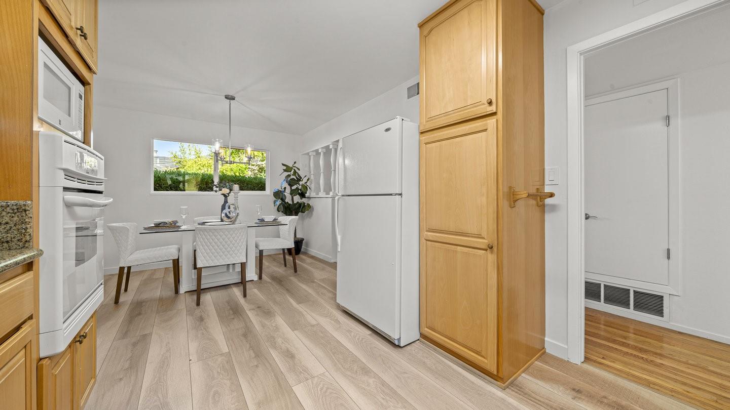 Detail Gallery Image 15 of 50 For 940 Kennard Way, Sunnyvale,  CA 94087 - 4 Beds | 2 Baths