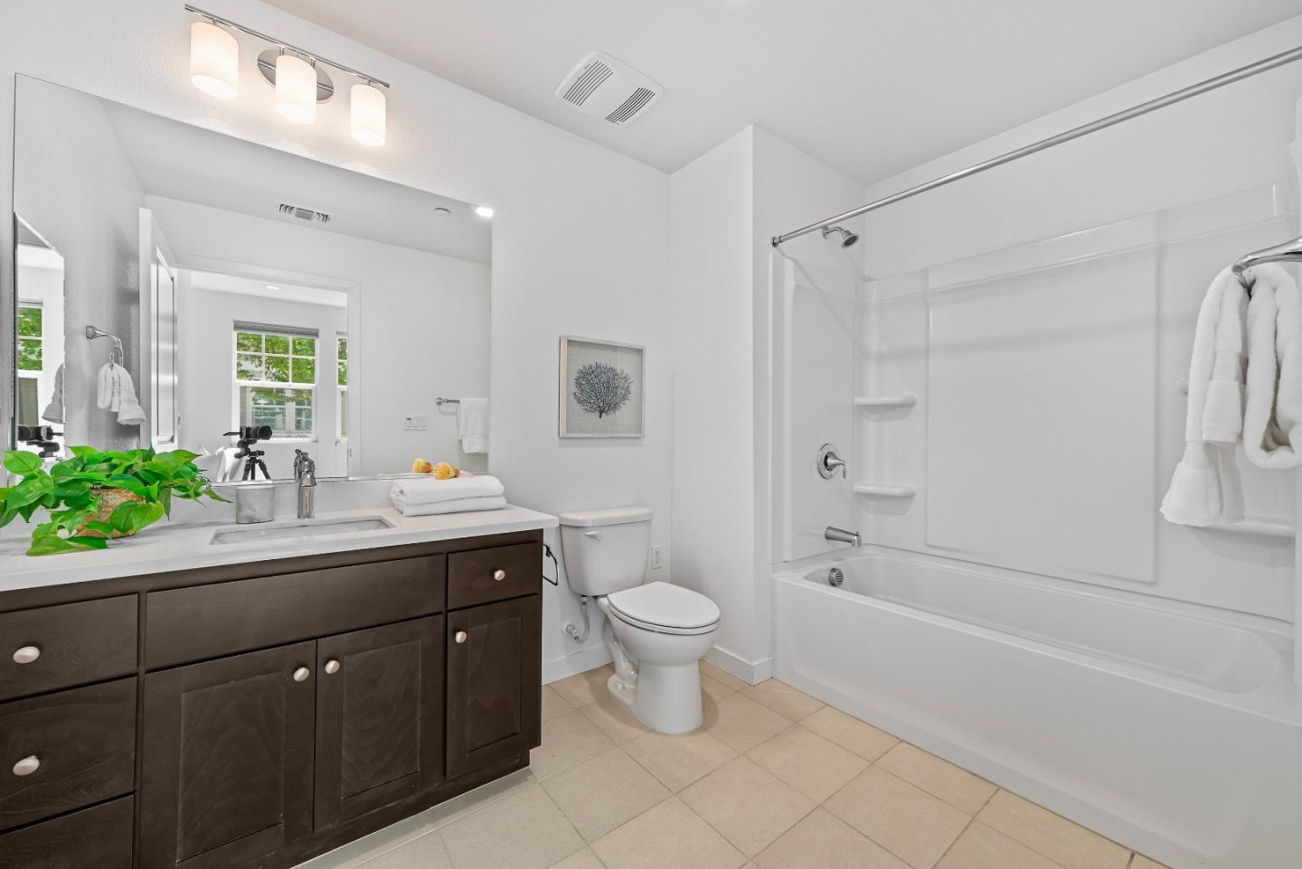 Detail Gallery Image 32 of 46 For 119 Orbit Way, Mountain View,  CA 94043 - 4 Beds | 3/1 Baths