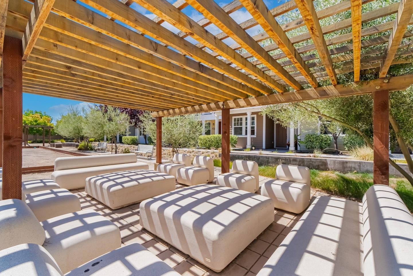 Detail Gallery Image 40 of 46 For 119 Orbit Way, Mountain View,  CA 94043 - 4 Beds | 3/1 Baths