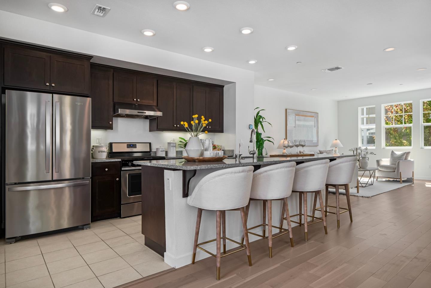 Detail Gallery Image 5 of 46 For 119 Orbit Way, Mountain View,  CA 94043 - 4 Beds | 3/1 Baths