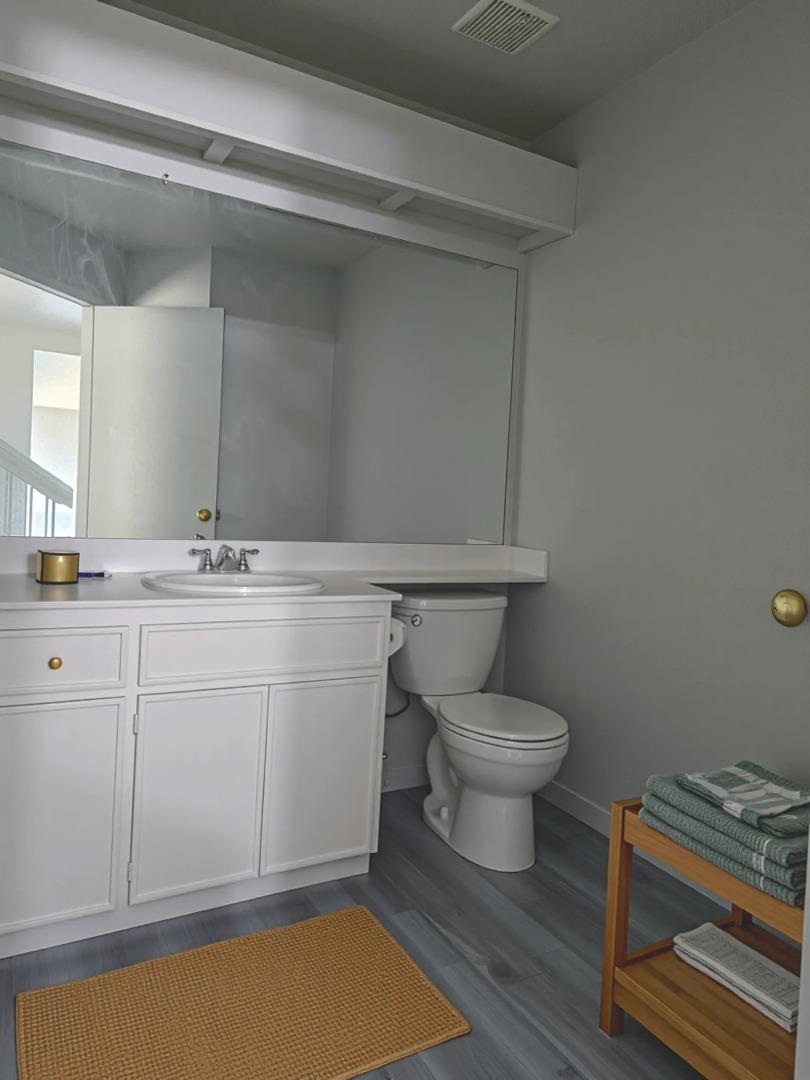 Detail Gallery Image 11 of 17 For 608 Bluerock Dr, Antioch,  CA 94509 - 4 Beds | 2/1 Baths