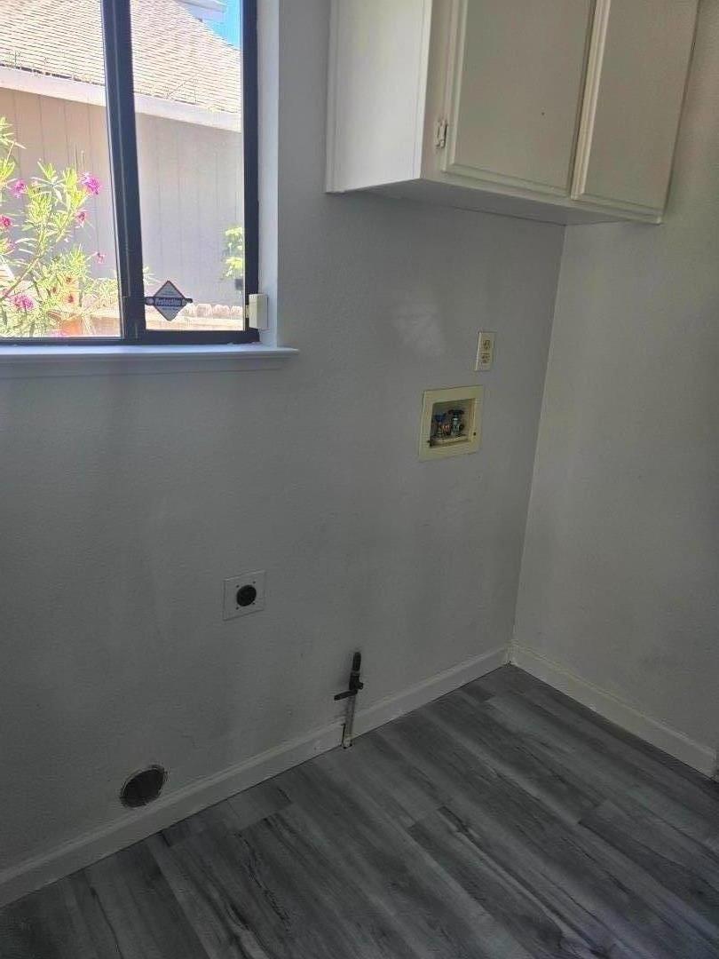 Detail Gallery Image 13 of 17 For 608 Bluerock Dr, Antioch,  CA 94509 - 4 Beds | 2/1 Baths