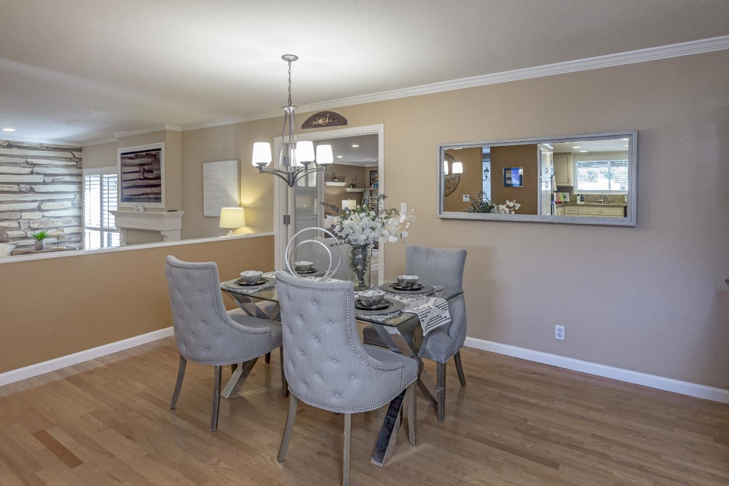 Detail Gallery Image 14 of 33 For 1006 Almarida Dr, San Jose,  CA 95128 - 4 Beds | 3 Baths
