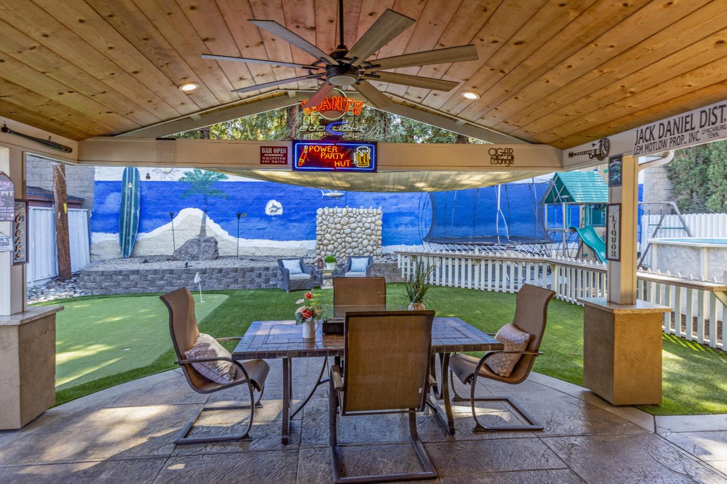 Detail Gallery Image 28 of 33 For 1006 Almarida Dr, San Jose,  CA 95128 - 4 Beds | 3 Baths