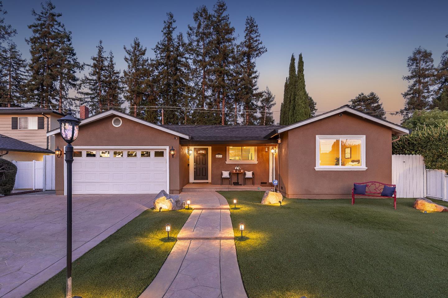 Detail Gallery Image 3 of 33 For 1006 Almarida Dr, San Jose,  CA 95128 - 4 Beds | 3 Baths