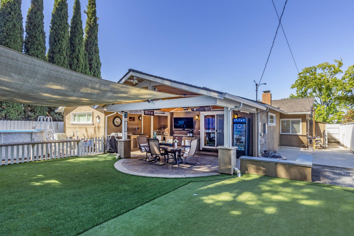 Detail Gallery Image 31 of 33 For 1006 Almarida Dr, San Jose,  CA 95128 - 4 Beds | 3 Baths