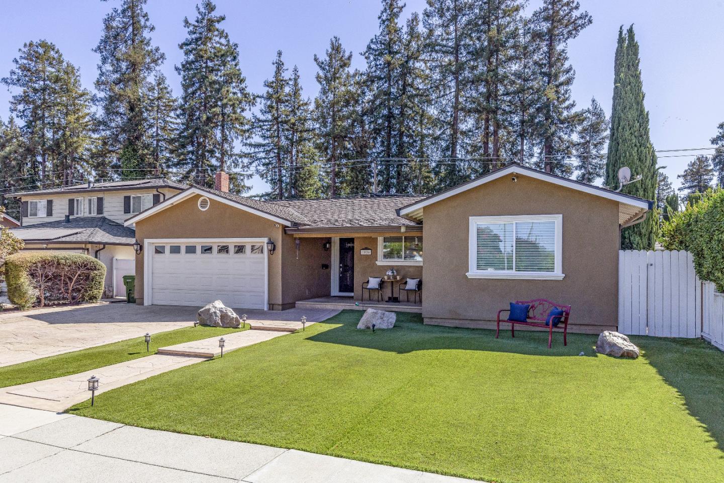 Detail Gallery Image 6 of 33 For 1006 Almarida Dr, San Jose,  CA 95128 - 4 Beds | 3 Baths
