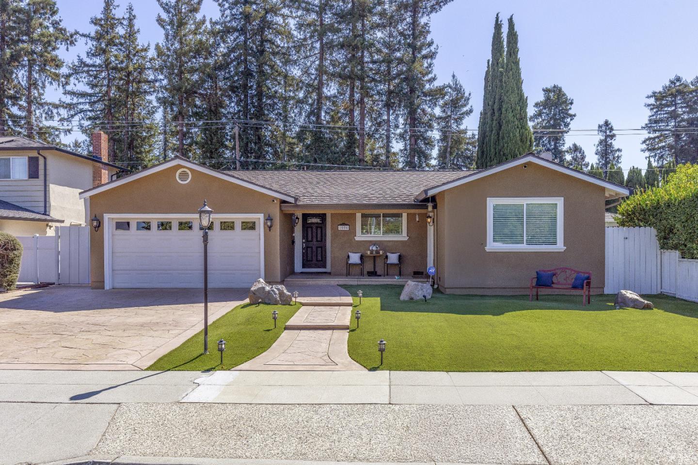 Detail Gallery Image 7 of 33 For 1006 Almarida Dr, San Jose,  CA 95128 - 4 Beds | 3 Baths