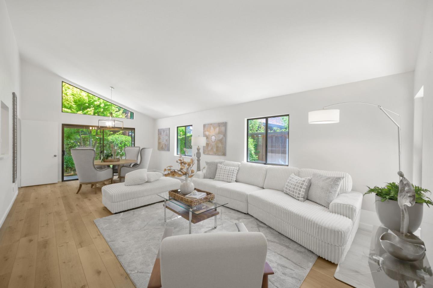 Detail Gallery Image 7 of 41 For 731 Old San Francisco Rd, Sunnyvale,  CA 94086 - 4 Beds | 2/1 Baths
