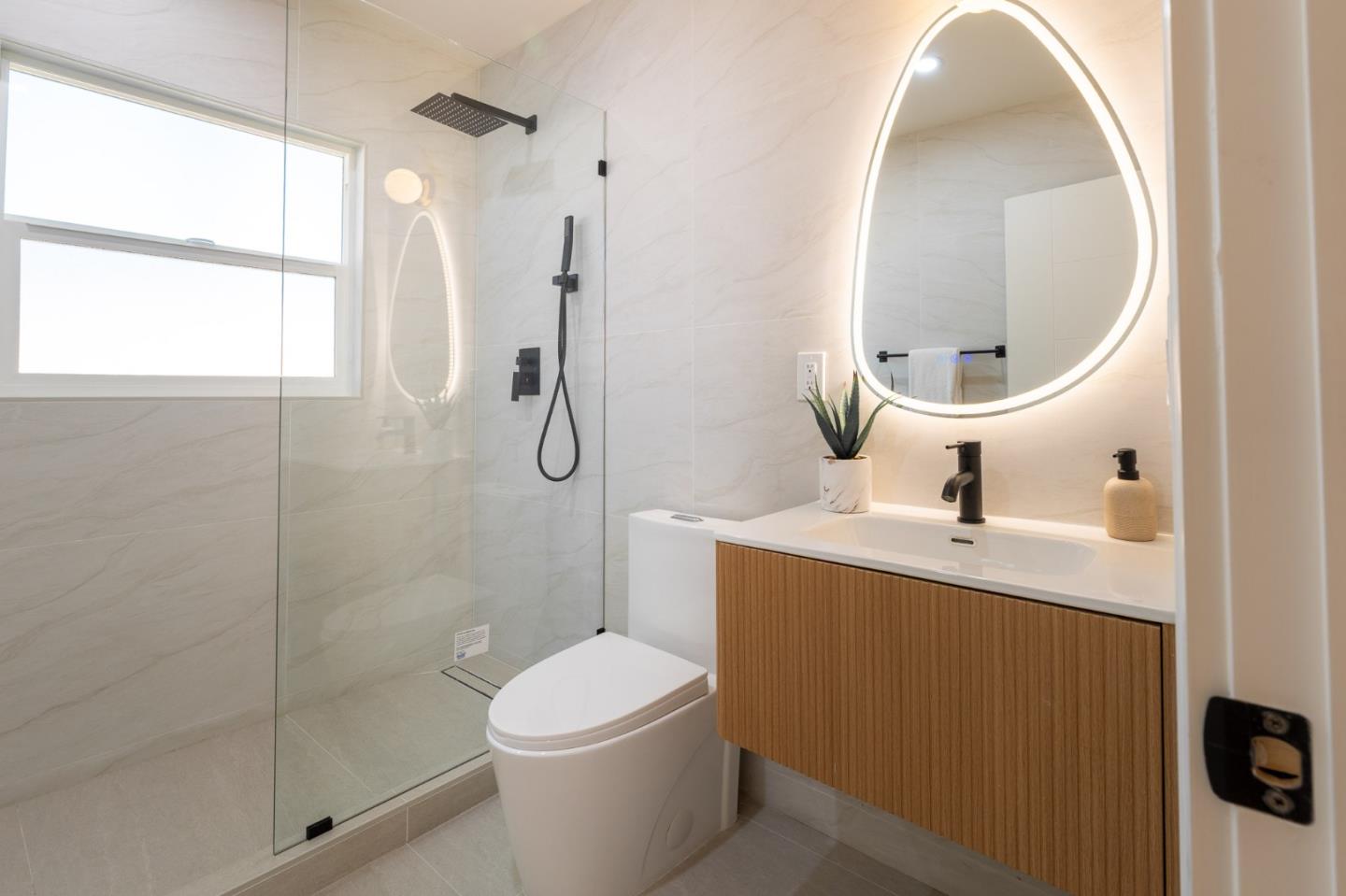 Detail Gallery Image 27 of 41 For 453 N Rengstorff Ave #15,  Mountain View,  CA 94043 - 3 Beds | 2 Baths