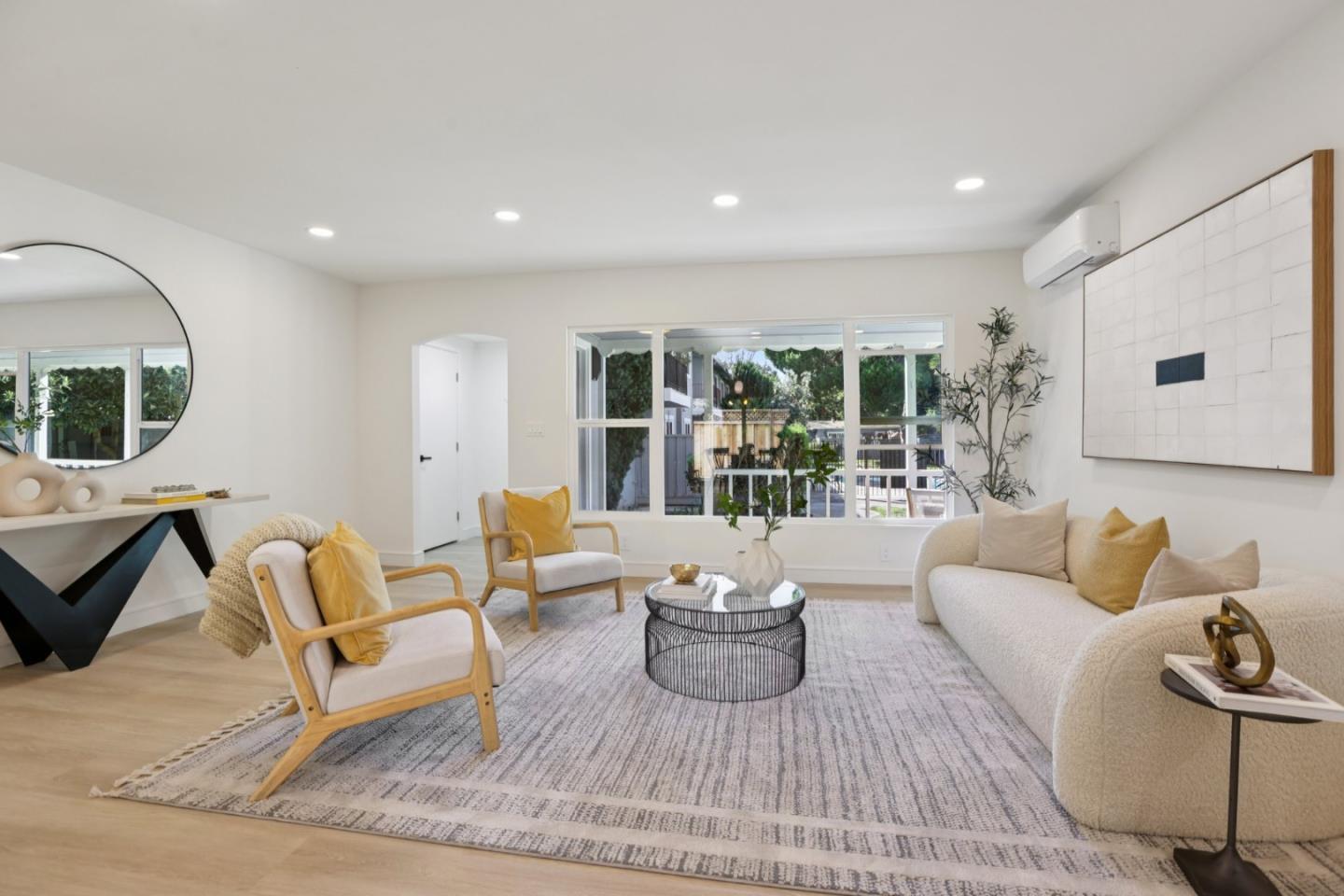 Detail Gallery Image 3 of 41 For 453 N Rengstorff Ave #15,  Mountain View,  CA 94043 - 3 Beds | 2 Baths