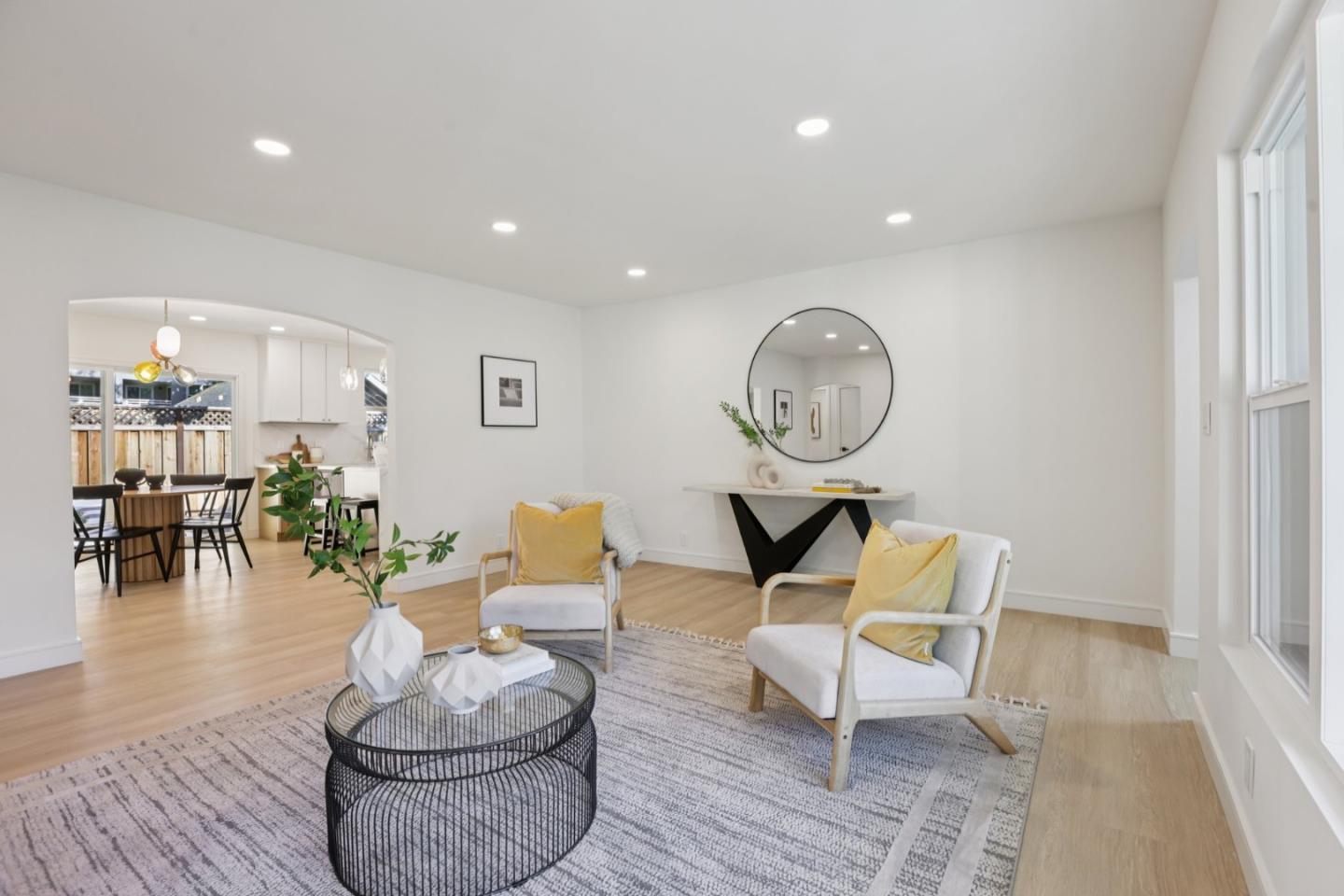 Detail Gallery Image 4 of 41 For 453 N Rengstorff Ave #15,  Mountain View,  CA 94043 - 3 Beds | 2 Baths