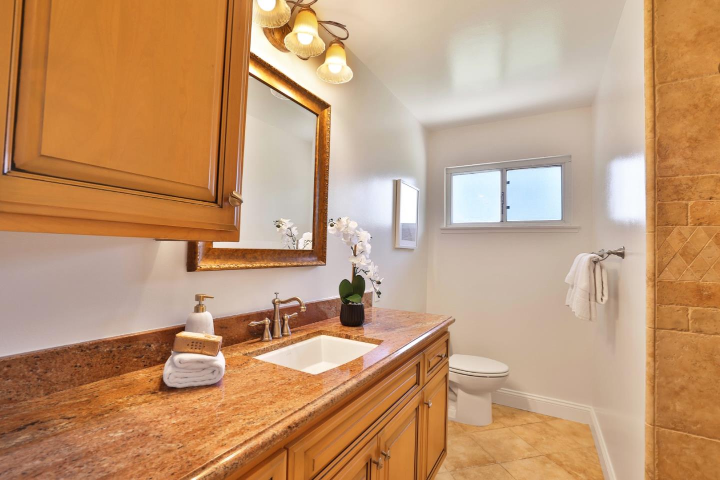 Detail Gallery Image 15 of 30 For 1330 Flower Ct, Cupertino,  CA 95014 - 4 Beds | 2/1 Baths
