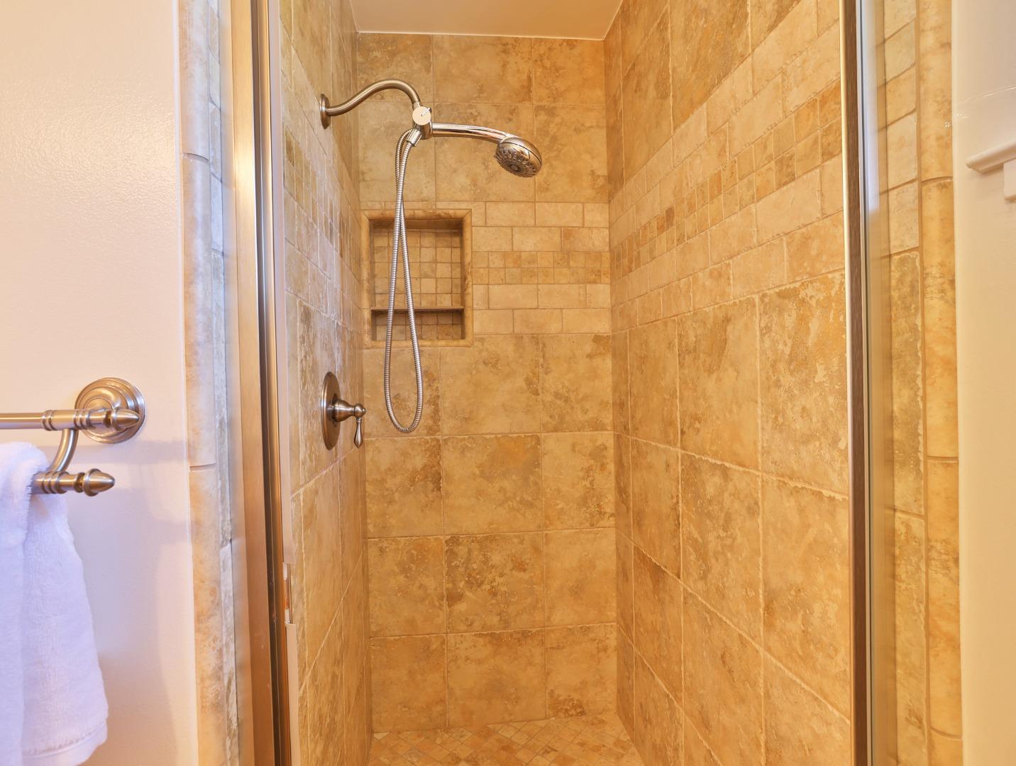 Detail Gallery Image 21 of 30 For 1330 Flower Ct, Cupertino,  CA 95014 - 4 Beds | 2/1 Baths
