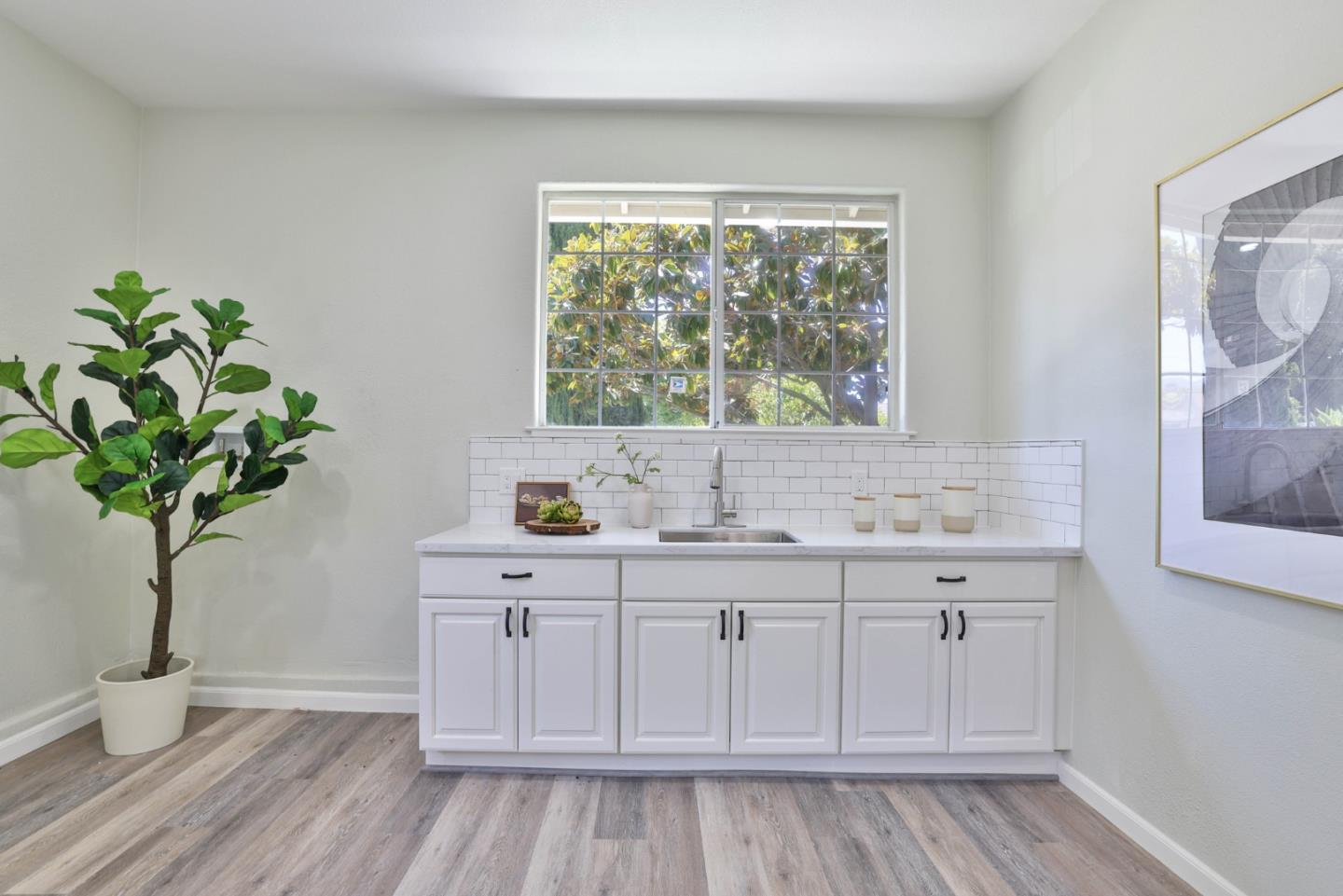 Detail Gallery Image 23 of 30 For 1330 Flower Ct, Cupertino,  CA 95014 - 4 Beds | 2/1 Baths