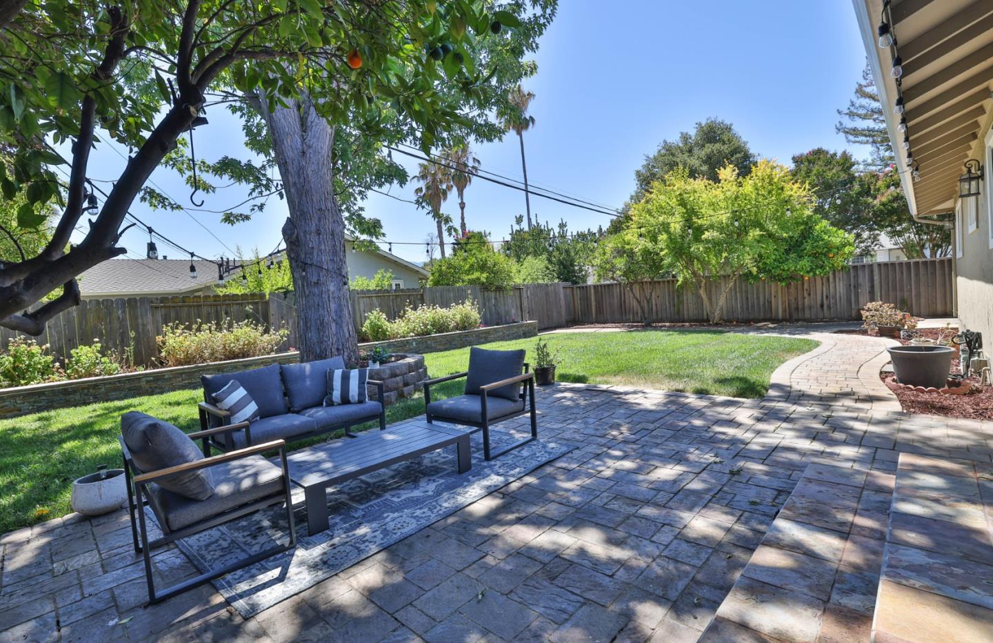 Detail Gallery Image 27 of 30 For 1330 Flower Ct, Cupertino,  CA 95014 - 4 Beds | 2/1 Baths