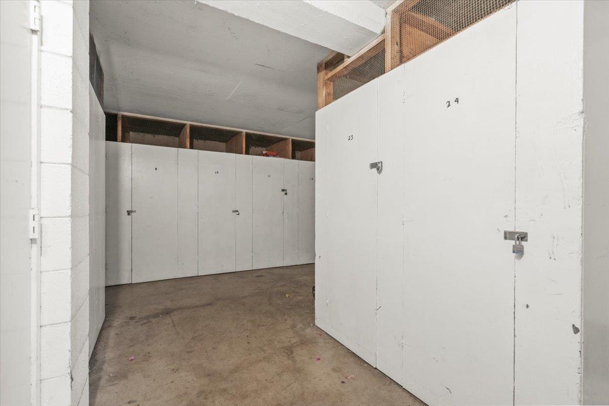 Detail Gallery Image 8 of 11 For 616 Canyon Rd, Redwood City,  CA 94062 - – Beds | – Baths