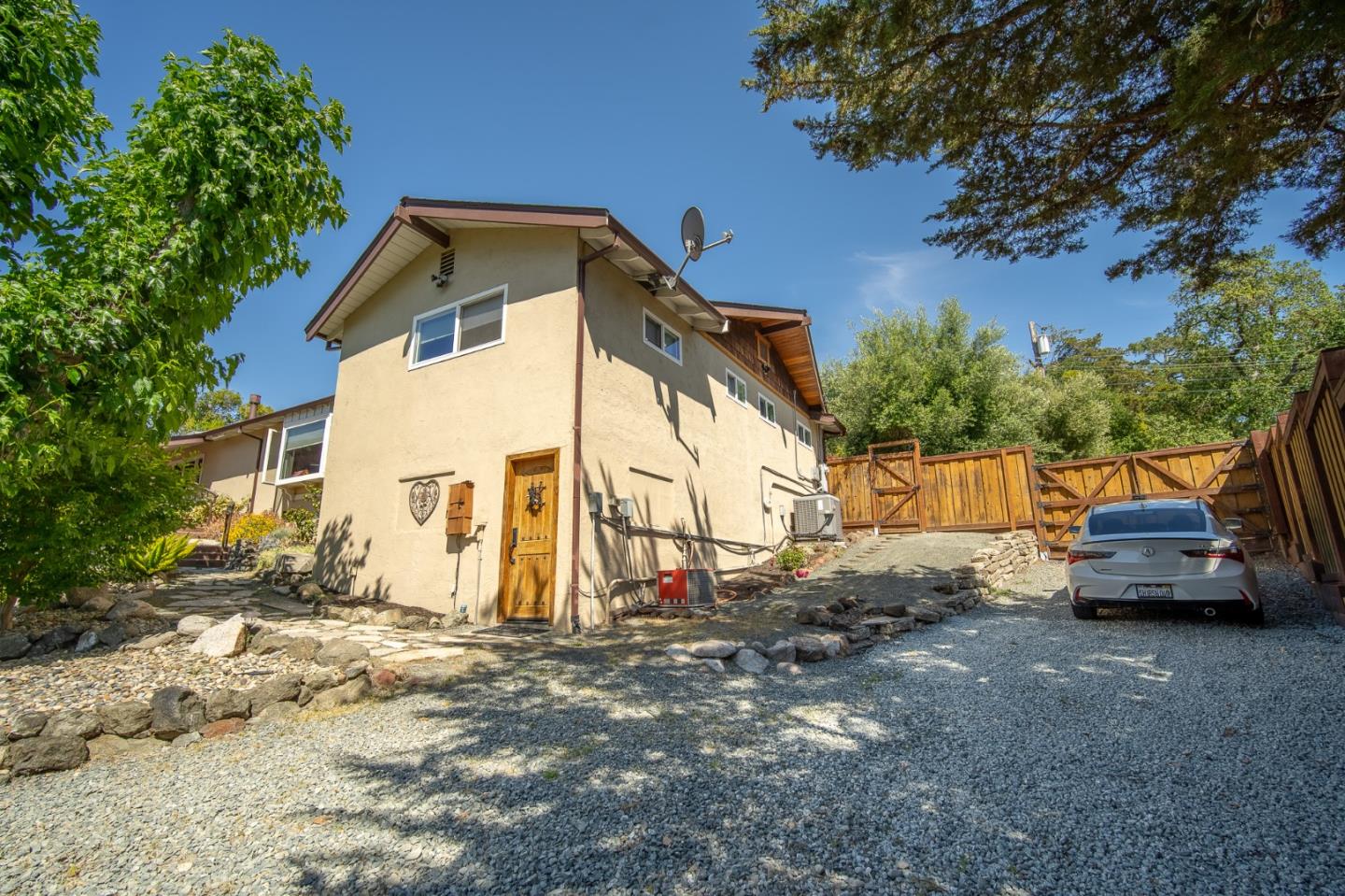 Detail Gallery Image 15 of 76 For 25 Adeline Dr, Walnut Creek,  CA 94596 - 4 Beds | 2/1 Baths