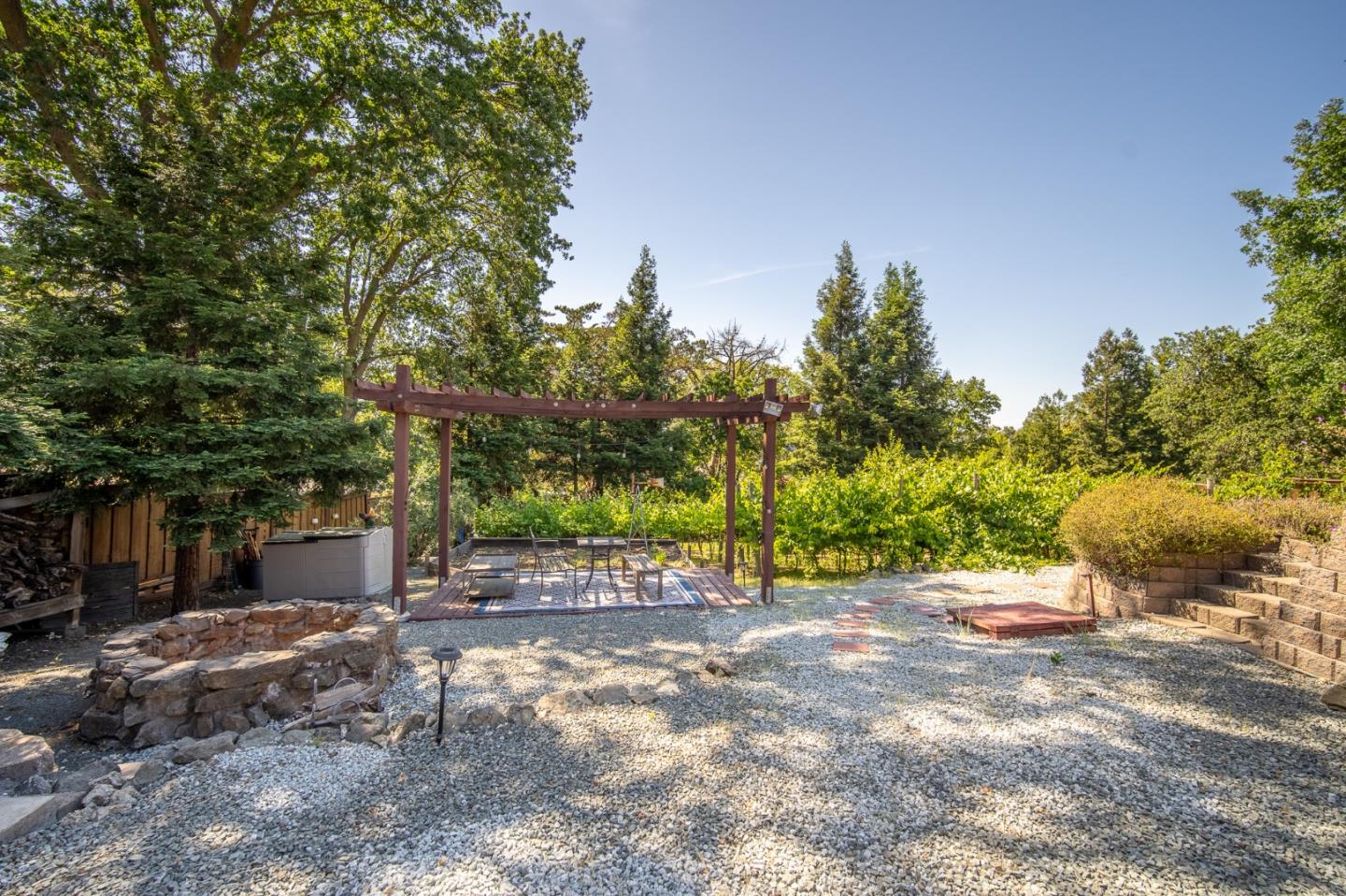 Detail Gallery Image 18 of 76 For 25 Adeline Dr, Walnut Creek,  CA 94596 - 4 Beds | 2/1 Baths