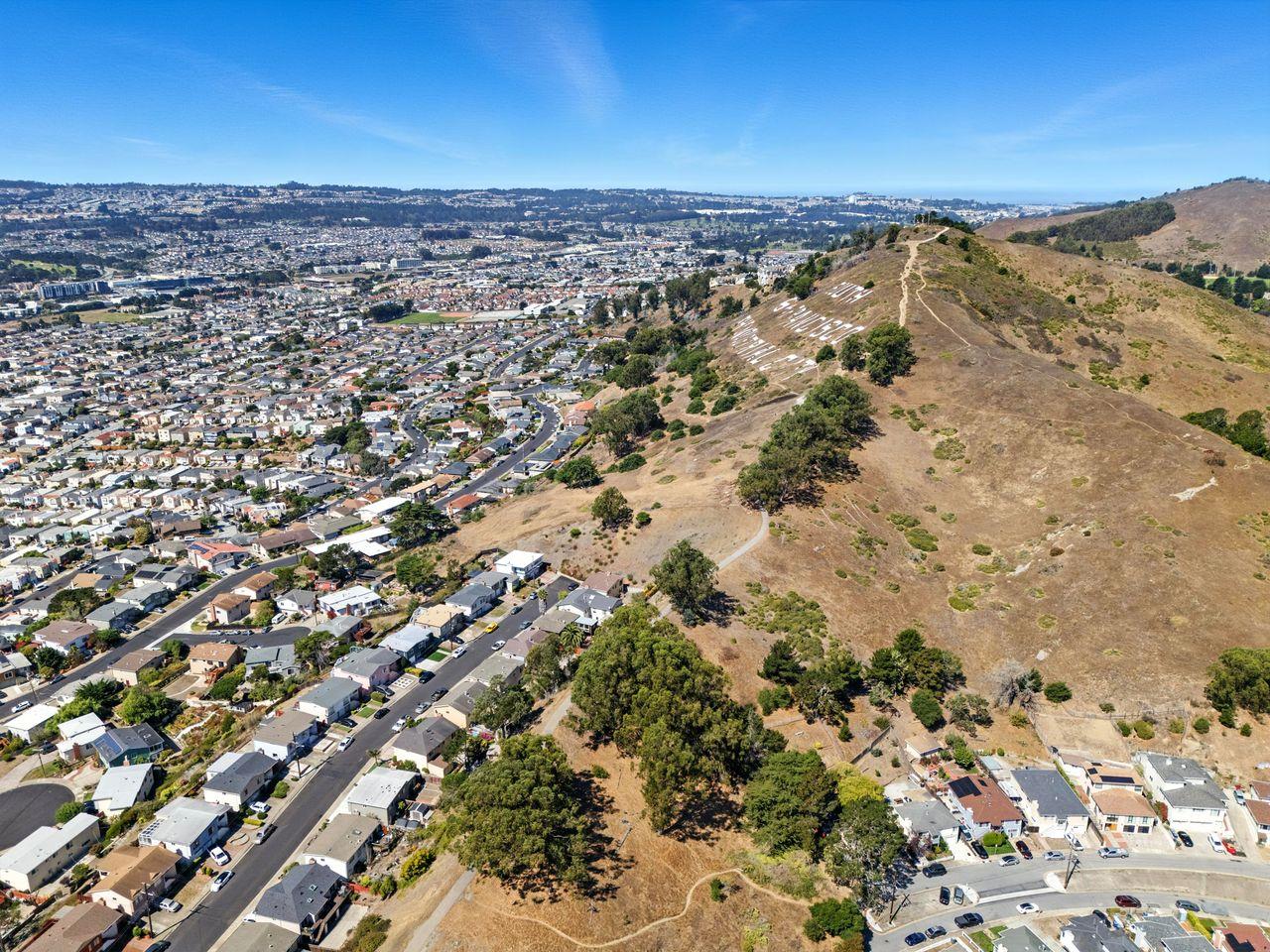 Detail Gallery Image 74 of 76 For 553 Diamond Ave, South San Francisco,  CA 94080 - 4 Beds | 3 Baths