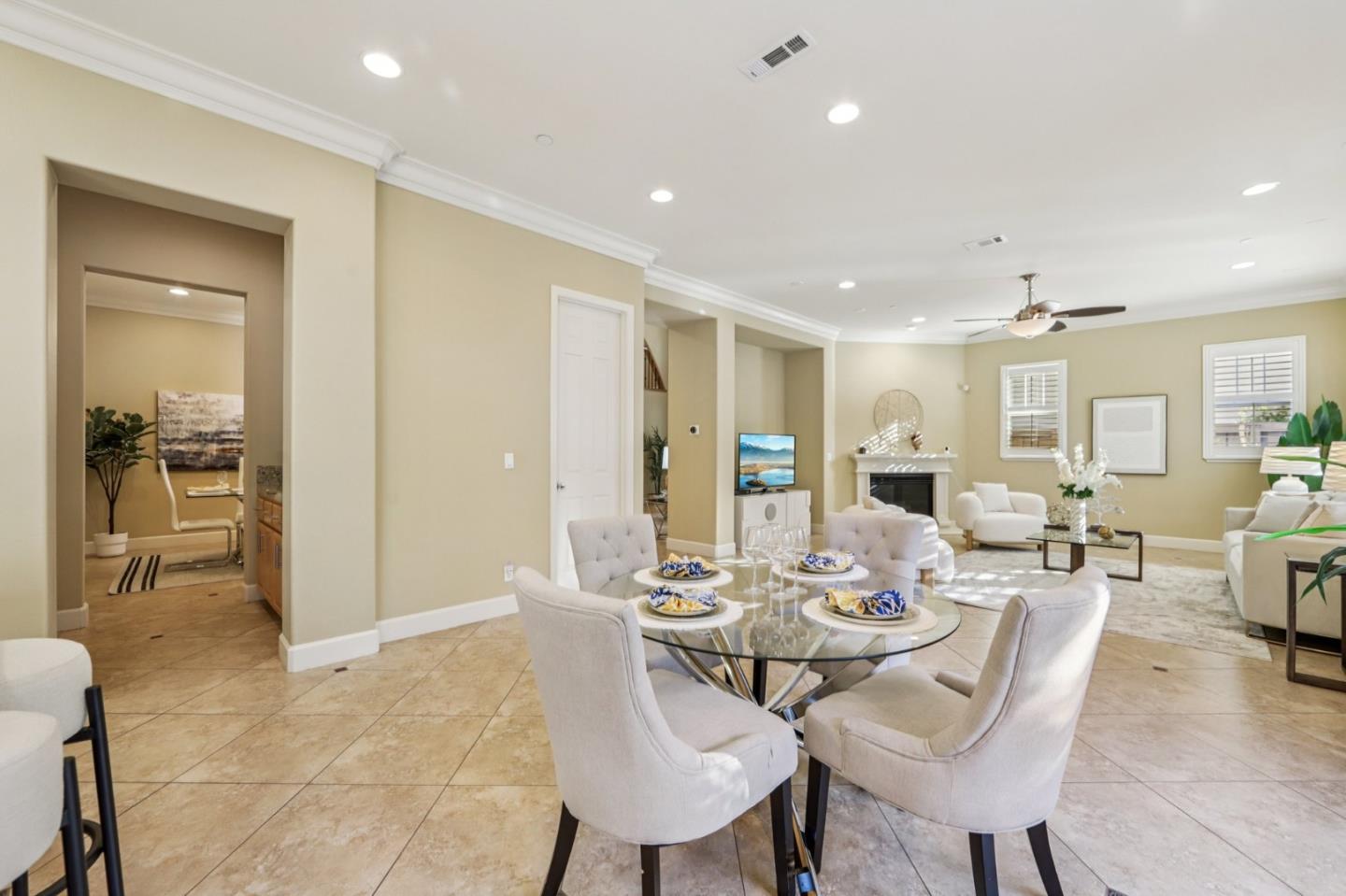 Detail Gallery Image 22 of 80 For 4511 Martin St, Union City,  CA 94587 - 5 Beds | 4 Baths