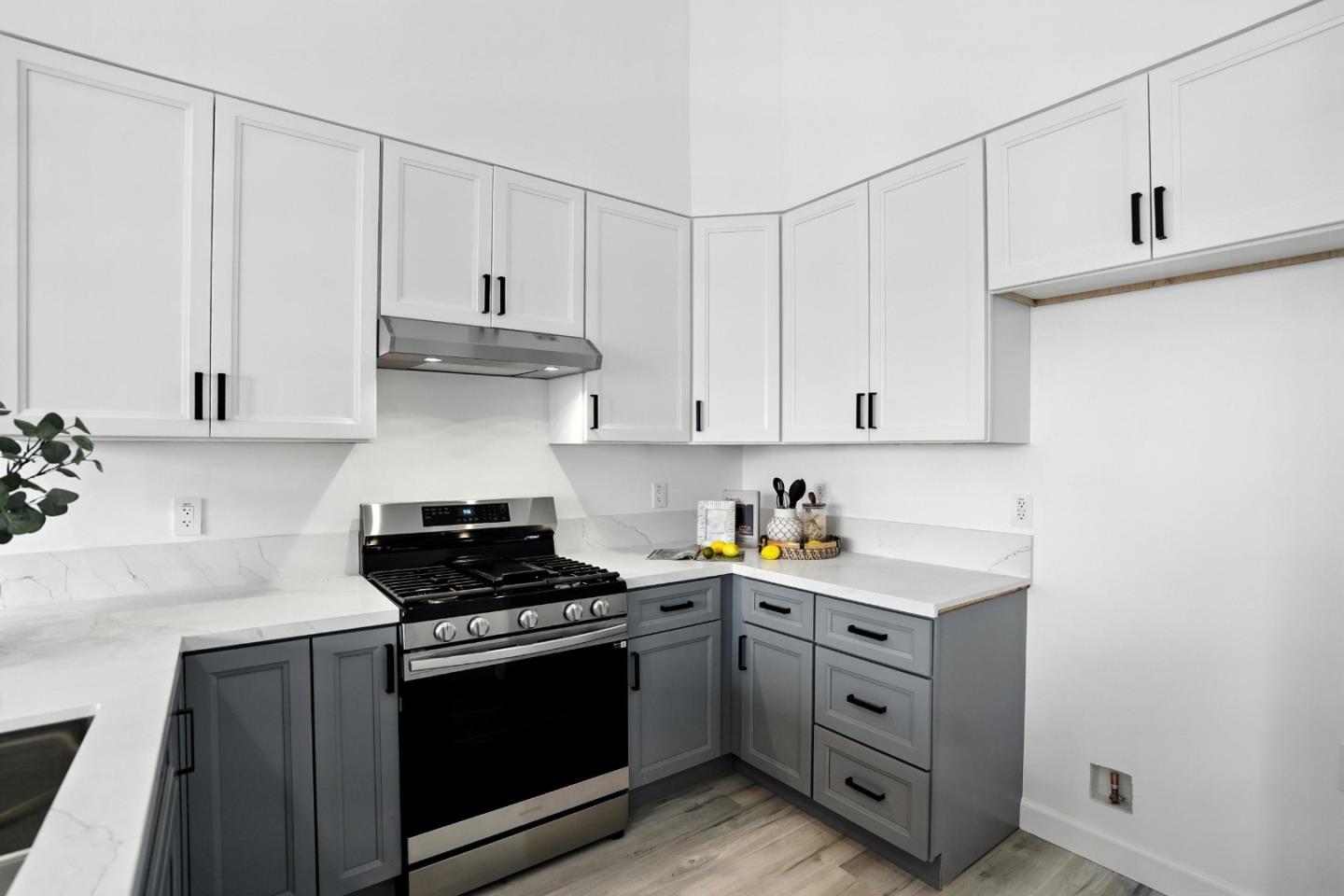 Detail Gallery Image 13 of 29 For 889 Mclellan Dr #302,  South San Francisco,  CA 94080 - 2 Beds | 2 Baths