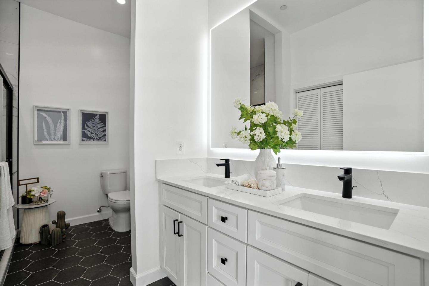 Detail Gallery Image 25 of 29 For 889 Mclellan Dr #302,  South San Francisco,  CA 94080 - 2 Beds | 2 Baths