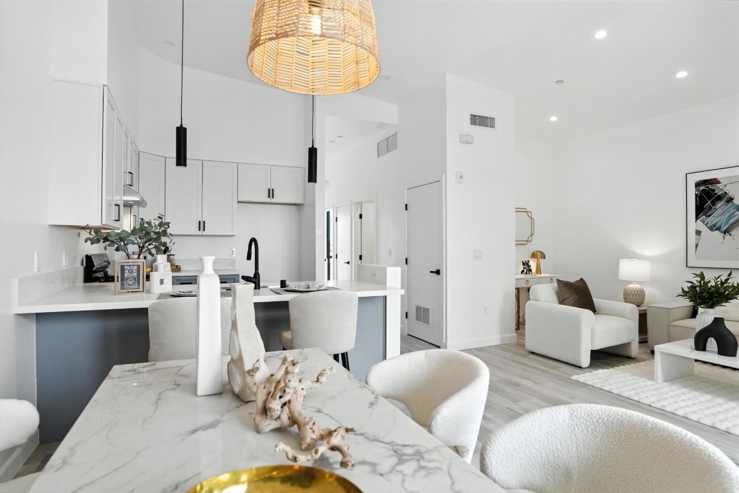 Detail Gallery Image 9 of 29 For 889 Mclellan Dr #302,  South San Francisco,  CA 94080 - 2 Beds | 2 Baths