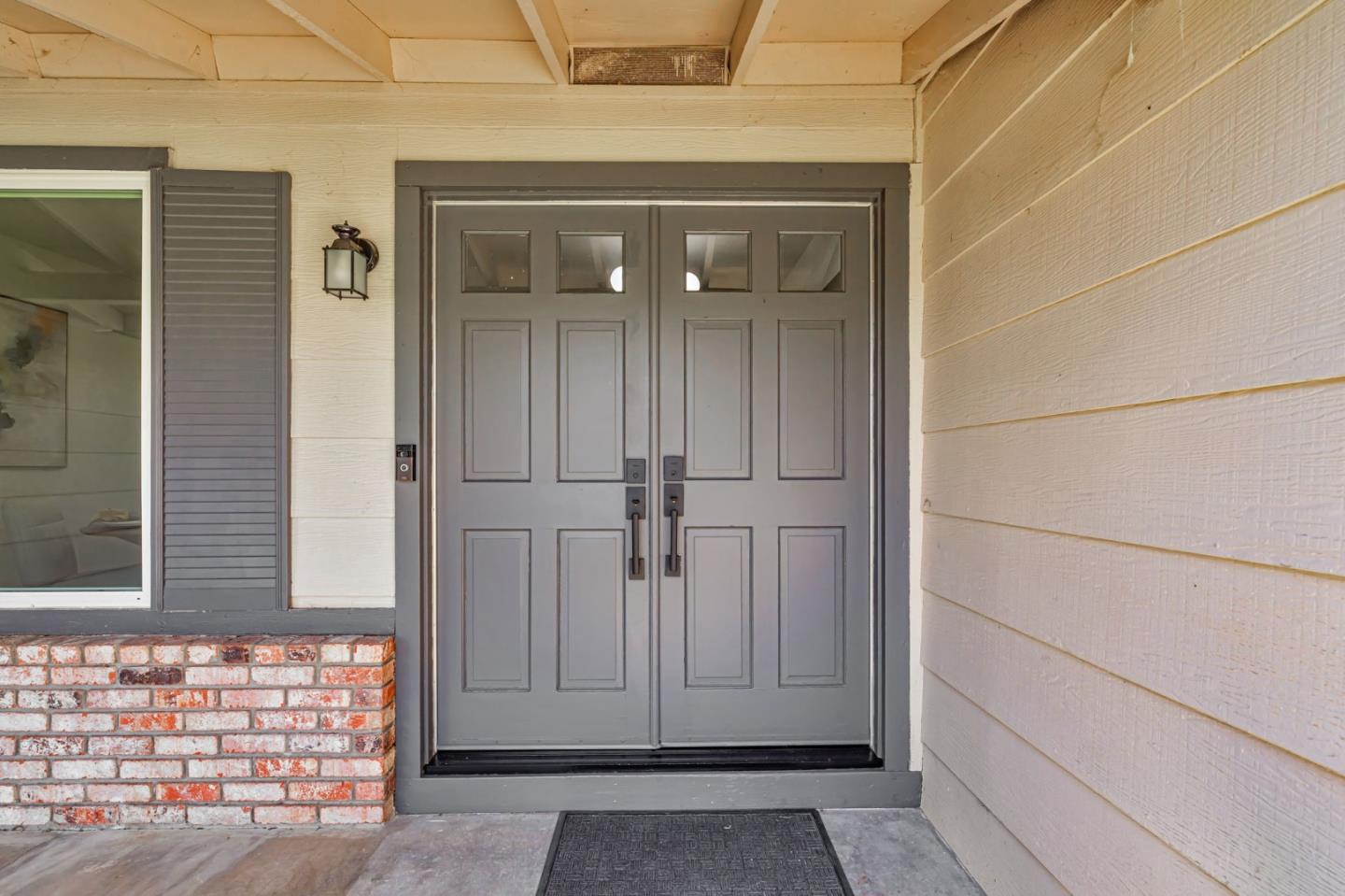 Detail Gallery Image 2 of 17 For 2936 Stutz Way, San Jose,  CA 95148 - 4 Beds | 2 Baths