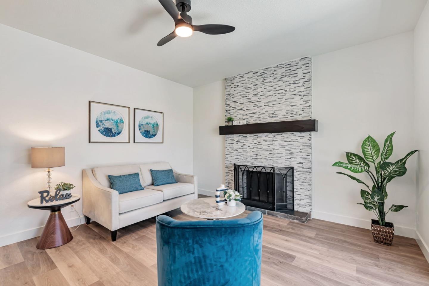 Detail Gallery Image 6 of 17 For 2936 Stutz Way, San Jose,  CA 95148 - 4 Beds | 2 Baths
