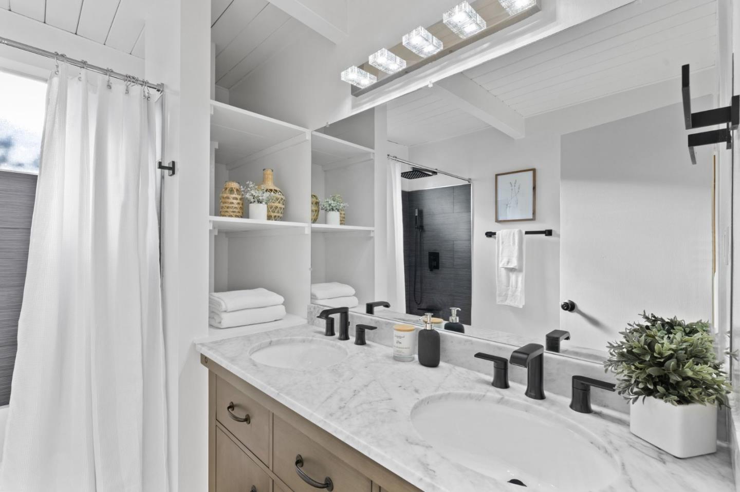 Detail Gallery Image 21 of 33 For 3806 Kenwood Ave, San Mateo,  CA 94403 - 4 Beds | 2 Baths