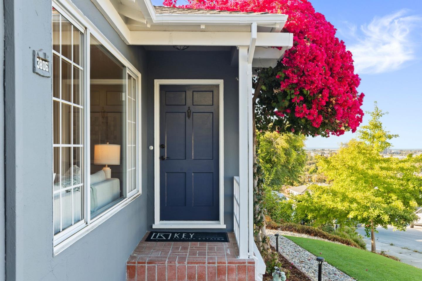 Detail Gallery Image 5 of 33 For 3806 Kenwood Ave, San Mateo,  CA 94403 - 4 Beds | 2 Baths