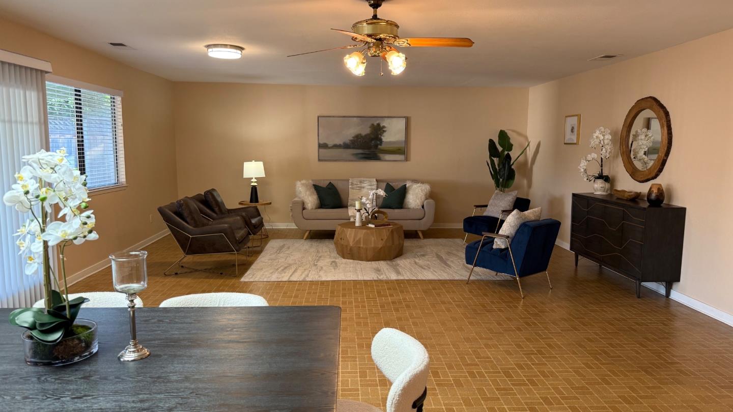 Detail Gallery Image 8 of 22 For 18612 Bucknall Rd, Saratoga,  CA 95070 - 4 Beds | 2 Baths
