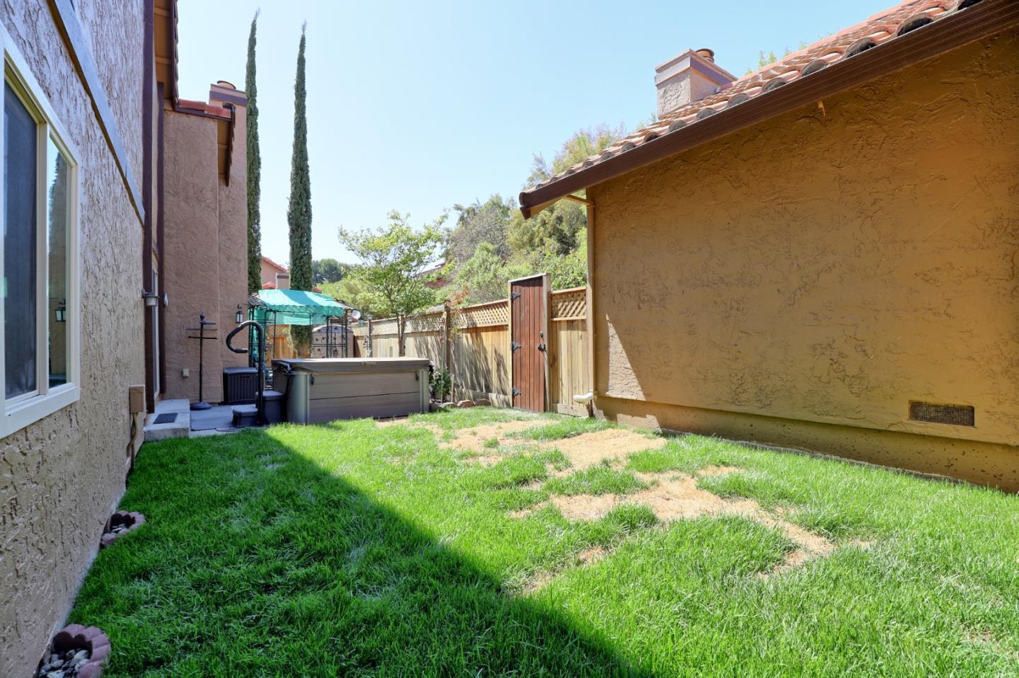 Detail Gallery Image 23 of 40 For 355 Otono Ct, San Jose,  CA 95111 - 3 Beds | 3 Baths