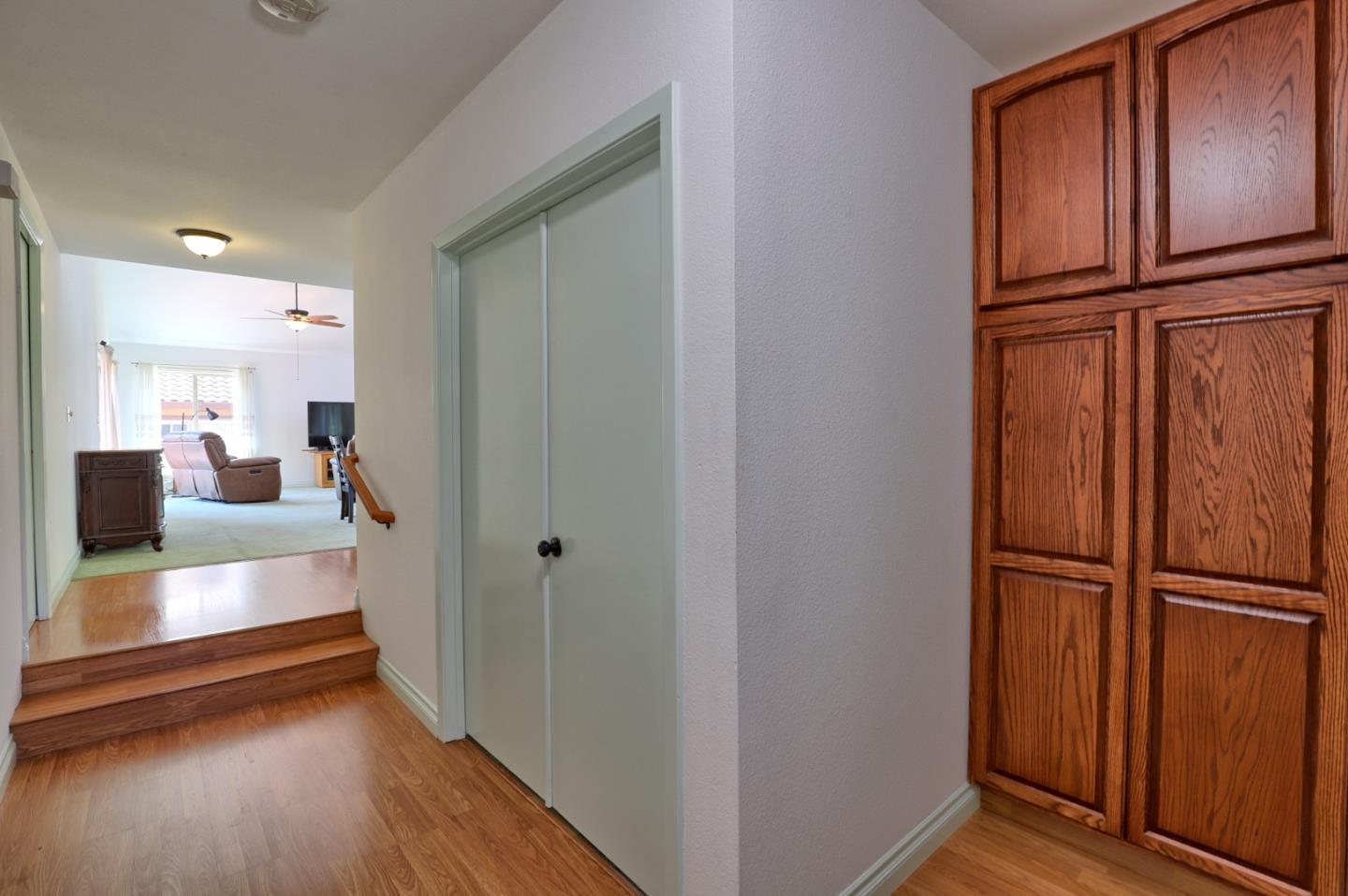 Detail Gallery Image 3 of 40 For 355 Otono Ct, San Jose,  CA 95111 - 3 Beds | 3 Baths